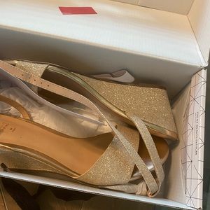 Ladies gold open toe shoe